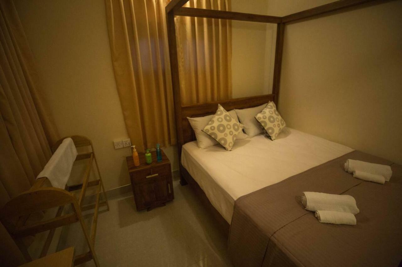 Neverbeen To Lagoon Town Apartment Batticaloa Bagian luar foto