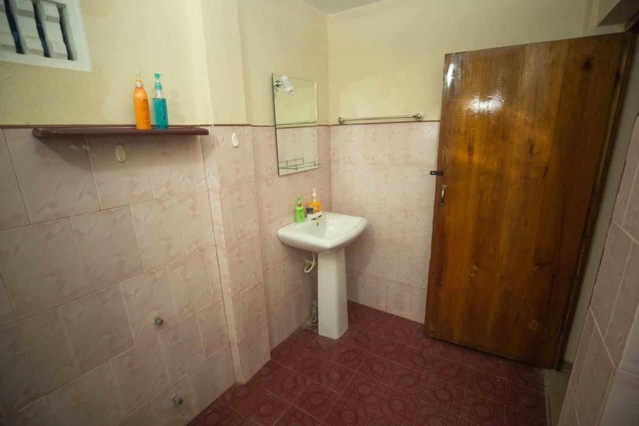 Neverbeen To Lagoon Town Apartment Batticaloa Bagian luar foto